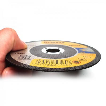 디바이스마트,수공구/전자공구/전동공구 > 작업공구 > 절단석,디월트,4인치 그라인더 절단석 DWA8060SIA,사이즈 105 x 1.0(두께) x 16(홀지름) mm / 용도 스테인리스 금속용 절단석 / 최대RPM 15,300 /  사양 WA 60 T BF / 원산지 중국