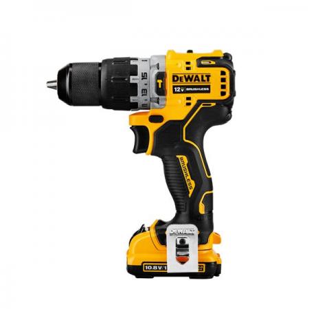 디바이스마트,수공구/전자공구/전동공구 > 전동/엔진공구 > 충전공구 > 충전드릴/햄머드릴,디월트,컴팩트 햄머드릴 드라이버 DCD706L2 배터리2개 (12V/3.0Ah),컴팩트한 사이즈와 가벼워진 무게(1.0kg)  / 전장 168mm / 브러쉬리스 모터 / 12V MAX 3.0Ah 배터리잔량 표시 /10.8V 배터리 호환 가능 / 본체,충전기,배터리2개,플라스틱케이스