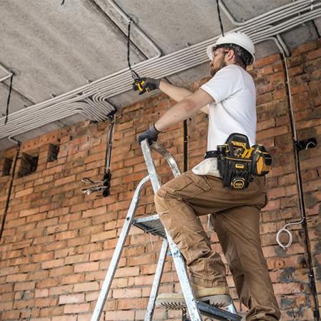 디바이스마트,공구함/작업대/엔클로저 > 공구함/부품함 > 이동공구함 > 디월트/스탠리 이동공구함,디월트,콤팩트 드릴집 DWST83486-1,사이즈 235mm x 200mm x 6mm / 안전 버클로 안정적인 공구 보관이 가능한 콤팩트 드릴집