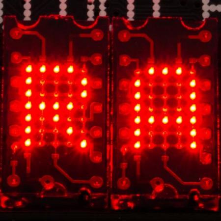 디바이스마트,MCU보드/전자키트 > 디스플레이 > 도트매트릭스,Pimoroni,LED Dot Matrix Breakout – Red [PIM526],레트로5x7 LED 마이크로 도트매트릭 / 색상: 빨간색 /  I2C 인터페이스 / 3V ~ 5V 호환 / 모든 Raspberry Pi 모델과 호환 / 납땜 불필요