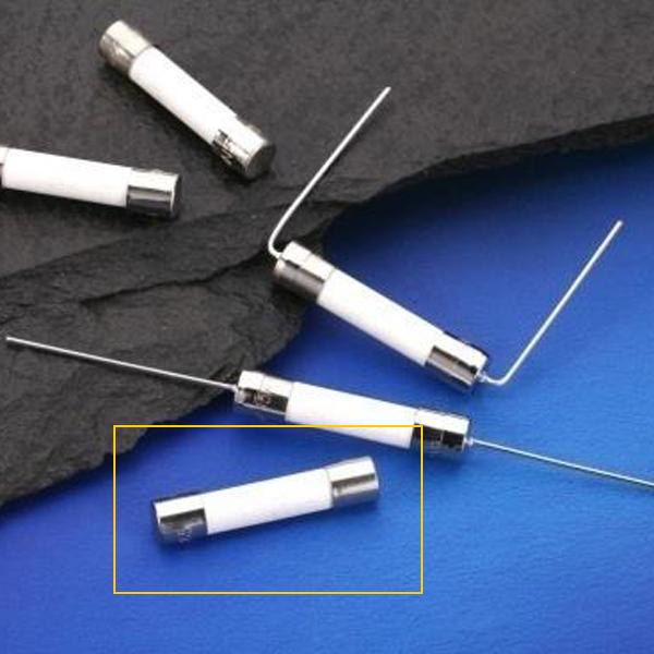 세라믹 휴즈 6 X 30 20A [N65]