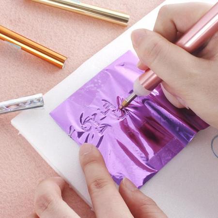 디바이스마트,컴퓨터/모바일/가전 > 가구/사무용품/공구 > 사무용품 > 필기류/펜 케이스,유니즈,포일펜 캘리그라피 금박펜 포일아트 포일퀼 DIY 미술,알록달록한 포일페이퍼 위에 포일펜으로 그리기만하면 반짝반짝한 글씨가 완성