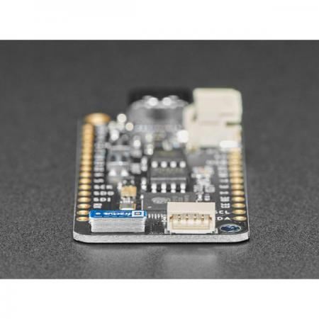 디바이스마트,MCU보드/전자키트 > 통신/네트워크 > 와이파이,Adafruit,FeatherS2 - ESP32-S2 Feather Development Board [ada-4769],16MB의 플래시 메모리와 8MB의 QSPI로 구성된  ESP32-S2 기반 개발 보드 /  두 개의 3.3V 레귤레이터가 함께 제공