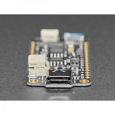 디바이스마트,MCU보드/전자키트 > 통신/네트워크 > 와이파이,Adafruit,FeatherS2 - ESP32-S2 Feather Development Board [ada-4769],16MB의 플래시 메모리와 8MB의 QSPI로 구성된  ESP32-S2 기반 개발 보드 /  두 개의 3.3V 레귤레이터가 함께 제공