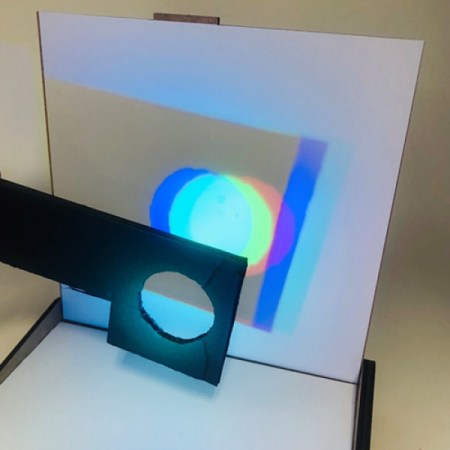 디바이스마트,MCU보드/전자키트 > 교육용키트/로봇 > 교육용키트,이엘사이언스,마이루프(MYLOOP) 칼라 그림자 실험키트,마이루프와 과학 실험이 결합된 빛의 합성 키트입니다