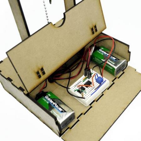 디바이스마트,MCU보드/전자키트 > 교육용키트/로봇 > 교육용키트 > 전기/전자/회로,이엘사이언스,지진 감지기 만들기,추 처럼 매달린 자석으로 지진이 일어나면 LED에 불이 들어오고 부저에서 소리가 나는 지진 감지기 입니다.