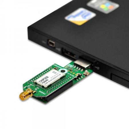 디바이스마트,MCU보드/전자키트 > 통신/네트워크 > RF/LoRa,(주)칩센,F900D RF900MHz 무선통신 모듈 SUB-1GHz SMA커넥터타입 1KM 멀티통신,RF 900MHz 대역 무선통신모듈 Dip타입(+2.0mm헤더핀) + SMA커넥터 통신거리 1km (1000m) 내외 1:N 멀티통신 (최대 1:25)