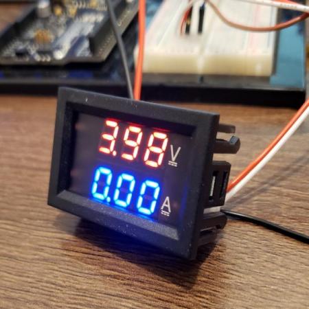 디바이스마트,MCU보드/전자키트 > 전원/신호/저장/응용 > 메타/측정기,SparkFun,Digital Voltmeter Ammeter 30V 10A Red and Blue [TOL-18374],빨간색과 파란색으로 표시되는 전압계 / 15mA 대기 전류를 사용하여 최대 30V 및 10A 측정 가능