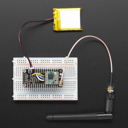 디바이스마트,MCU보드/전자키트 > 통신/네트워크 > RF/LoRa,Adafruit,Adafruit Radio FeatherWing - RFM69HCW 433MHz - RadioFruit [ada-3230],Adafruit 라디오 FeatherWing / RFM69HCW 433MHz 버전 / 암호화 및 자동 재전송과 같은 기능이 많이 포함된 +20dBm FSK 패킷 라디오 / 범위 : 대략  장애물, 주파수, 안테나 및 전월 출력에 따라 350m
