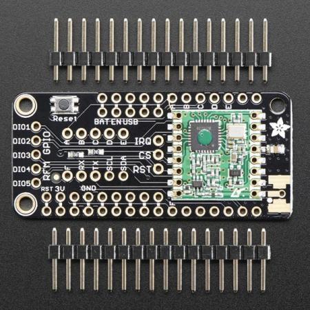 디바이스마트,MCU보드/전자키트 > 통신/네트워크 > RF/LoRa,Adafruit,Adafruit Radio FeatherWing - RFM69HCW 900MHz - RadioFruit [ada-3229],Adafruit 라디오 FeatherWing / RFM69HCW 900MHz 버전 / 암호화 및 자동 재전송과 같은 기능이 많이 포함된 +20dBm FSK 패킷 무선 / 범위 : 대략  장애물, 주파수, 안테나 및 전월 출력에 따라 350m