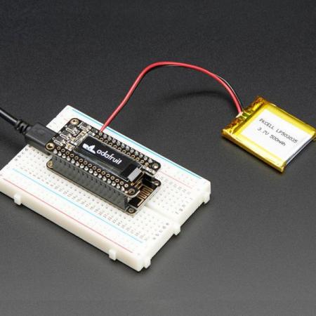 디바이스마트,MCU보드/전자키트 > 디스플레이 > LCD/OLED,Adafruit,Adafruit FeatherWing OLED - 128x32 OLED Add-on For Feather [ada-2900],128x32 흑백 OLED와 3개의 버튼 /  약 1인치에 불과하지만 OLED 디스플레이의 고대비로 인해 가독성이 매우 높음 / PCB 치수: 22.9mm x 50.9mm / 0.9인치 x 2인치