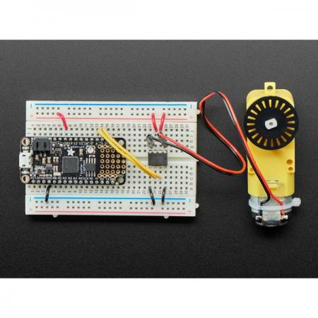디바이스마트,MCU보드/전자키트 > 버튼/스위치/제어/RTC > 모터/모터컨트롤,Adafruit,L9110H H-Bridge Motor Driver for DC Motors - 8 DIP - 2.5V-12V 800mA [ada-4489],채널당 정격 80mA(1.5A 피크) / 2x솔레노이드 모터 or 1xDC모터 제어 / 킥백 다이오드 내장 / 드라이버에 PWM 입력이 있어 모터 속도와 방향을 제어 가능 / 2.5V~12V 모터 전원에 적합