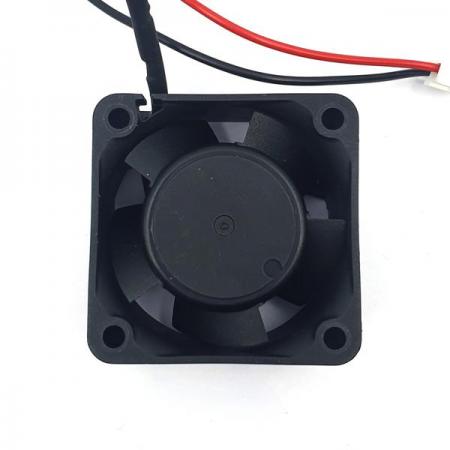 디바이스마트,기계/제어/로봇/모터 > 모터류 > 팬모터 > Sleeve 베어링 타입 팬모터,SMG,4020 24V 팬모터 7200RPM MGA4024HB-O20 [SZH-FMT002],Rated Voltage : DC 24V / Speed : 7200 RPM / Current : 0.11A / Noise : 31.3 dB / Size : 40mm X 40mm X 20mm