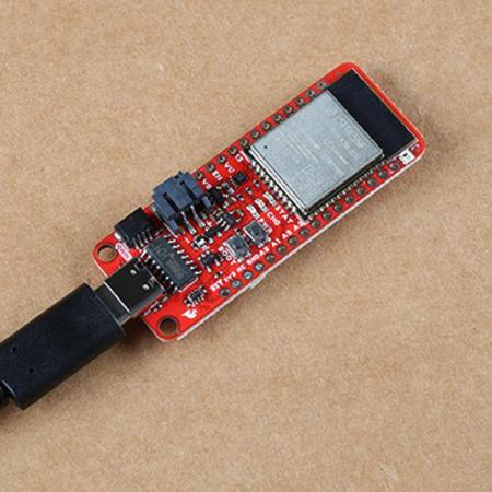 디바이스마트,오픈소스/코딩교육 > 파이썬/IoT 개발 보드 > ESP32,SparkFun,SparkFun Thing Plus - ESP32 WROOM (USB-C) [WRL-20168],ESP32-D0WDQ6 칩 / ESP32 WROOM / Thing Plus / 와이파이, 블루투스 / Feather 호환 / Qwiic Connect / 정전식 터치 센서, 홀 센서, SD 카드 인터페이스, 이더넷 / 통합 802.11 b/g/n WiFi 트랜시버 / JST 커넥터