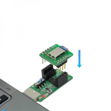 디바이스마트,MCU보드/전자키트 > 통신/네트워크 > 블루투스/BLE,(주)칩센,BoT-nLE523D,Bluetooth v5.1(BLE) / 인증 : KC(무선 EMC포함) / 무선 출력 : Class1.5 / 블루투스 소형모듈 SMD타입 칩안테나 기본 내장형(외장 안테나 적용 설계 가능)  / Slave, Master, Multicon Role지원 / Securiy mode1,Level5 지원 / AT command 지원,설정 가능(UART TX/RX 인터페이스)