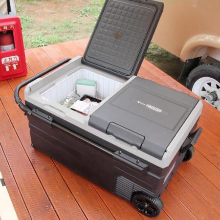 디바이스마트,EV 전기차/캠핑카/그린에너지 > 캠핑/보트 악세사리 > 이동식 냉장고,툴콘,차량용 이동형 냉장고 (TF-115),툴콘 / 용량(L):115 / 규격(mm):1005×571×522 / 중량(kg):30.3 / 원산지:중국 / 소비전력 : 80W