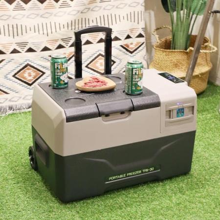 디바이스마트,EV 전기차/캠핑카/그린에너지 > 캠핑/보트 악세사리 > 이동식 냉장고,툴콘,차량용 이동형 냉장고 (TFB-50),툴콘 / 용량(L):50 / 규격(mm):631×380×550 / 중량(kg):14.8 / 원산지:중국 / 배터리 용량(mAh):15300