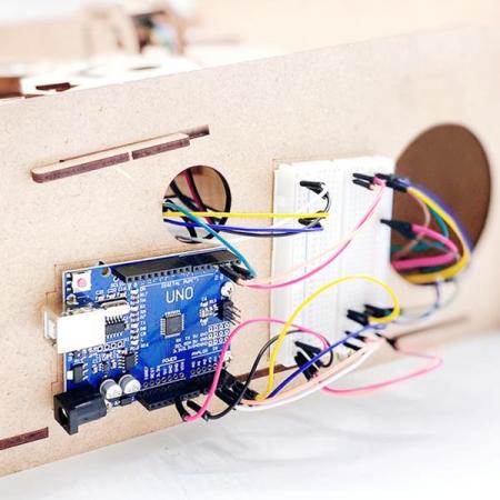 디바이스마트,오픈소스/코딩교육 > 아두이노 > 아두이노 교육용키트,비피랩,아두이노 IoT 핀볼 만들기 키트(아두이노 UNO 호환보드, 센서, 메뉴얼 포함),센서모듈을 조작해 게임을 설계하고, 장애물을 창의적으로 구상해 핀볼게임을 제작해보는 코딩 교육 키트 입니다.