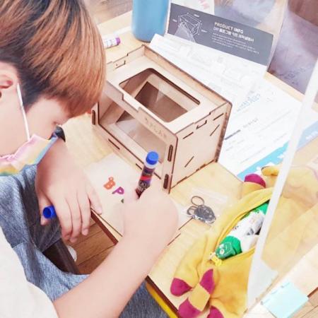 디바이스마트,MCU보드/전자키트 > 교육용키트/로봇 > 교육용키트 > 재미있는키트/기타,비피랩,DIY 나무 메이커 키트 - 3D 입체 영상 홀로그램 만들기,빛의 과학적 원리를 탐구하는 학생 주도형 창의 융합 메이커 수업