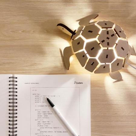 디바이스마트,MCU보드/전자키트 > 교육용키트/로봇 > 교육용키트 > 재미있는키트/기타,비피랩,DIY 바다 거북이 무드등 만들기(설명서, USB 램프 포함),내 손으로 직접 만들어보는 DIY 바다 거북이 무드등 만들기 세트