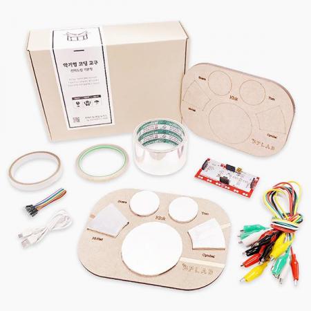 디바이스마트,MCU보드/전자키트 > 교육용키트/로봇 > 교육용키트 > 재미있는키트/기타,비피랩,엔트리 코딩교육 키트 DIY 전자드럼 기본형(메이키메이키 보드, 영상 제공, 메뉴얼 포함),전자 드럼 기본형은 쉽게 조립할 수 있도록 드럼의 기둥을 없앤 전자악기 코딩 교육키트 입니다.