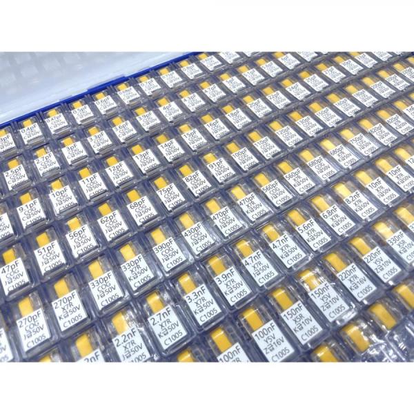 디바이스마트,RLC/수동소자 > 엔지니어 샘플키트 > 캐패시터 키트 > SMD세라믹 캐패시터 키트,디바이스마트,칩세라믹 1005(0402) 사이즈 140종 (100개入),1005 Size  Chip CERAMIC CAPACITOR Sample Kit