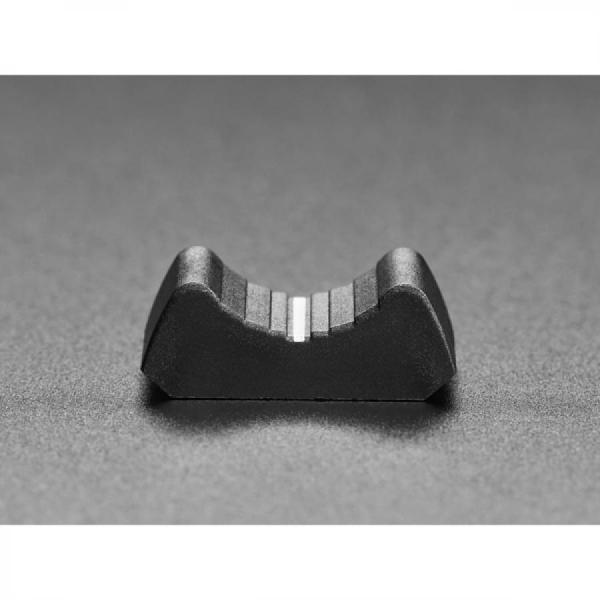 디바이스마트,RLC/수동소자 > (R) 저항 > 가변저항(포텐셔미터) > 슬라이드 포텐셔미터,Adafruit,Conductive Plastic Slide Potentiometer Nubbin [ada-5741],슬라이드 포텐셔미터 / 전도성 / 샤프트 슬롯 크기 : 18.8mm x 1.8mm