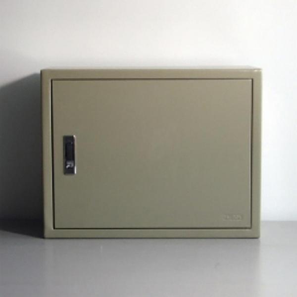 디바이스마트,기계/제어/로봇/모터 > 자동화(FA) > 분전함/박스/기타부품 > 분전함,화신박스,경제형 분전함 ES 7090 25,잠금 장치: 키없는 타입 핸들 / 박스 규격: 700×900 / 깊이: 250 / 속판 규격: 630×830