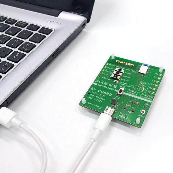 디바이스마트,MCU보드/전자키트 > 통신/네트워크 > 블루투스/BLE,(주)칩센,BoT-nLE521M 테스트용 개발보드 EVB-nLE521M,EVB-nLE521M는 고객(개발자)가 제품을 설계하기 전에 먼저 블루투스 모듈(BoT-nLE521M)의 기능을 테스트 할 수 있는 개발보드입니다.