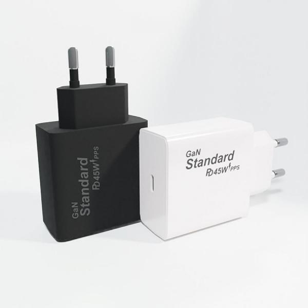 디바이스마트,오픈소스/코딩교육 > 라즈베리파이 > 아답터/방열판/OS/기타,인지텔레콤,라즈베리파이5 호환 Standard PD45W 5V 5A 아답터 (케이블 미포함),라즈베리파이5의 권장 스펙에 맞는 전용 아답터 / 정격입력 : AC220V / 50-60Hz / 1.2A / KC인증 제품