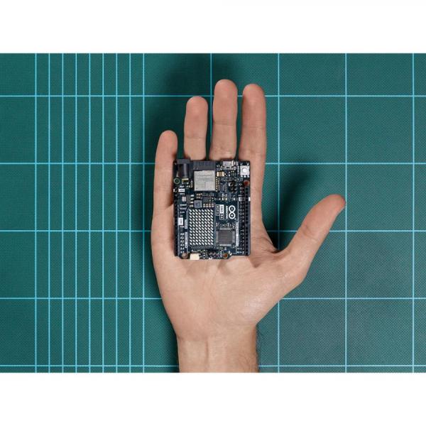 디바이스마트,오픈소스/코딩교육 > 아두이노 > 아두이노 정품 보드/쉴드/키트,아두이노,Arduino UNO R4 WiFi,ABX00087 / 아두이노 우노 R4 와이파이 / RA4M1 프로세서 + ESP32-S3 / 빌트인 와이파이 + 블루투스 / 온보드 12x8 LED 매트릭스 / 포트 : USB-C / 우노 R3 대비 메모리 증가(256kB Flash, 32kB RAM) + 클럭 속도 향상(메인 코어 48MHz, ESP32-S3 최대 240MHz) 및 12-bit DAC, CAN BUS, OP AMP 추가, 24V 입력 지원 / 빌트인 HID + Qwiic 커넥터