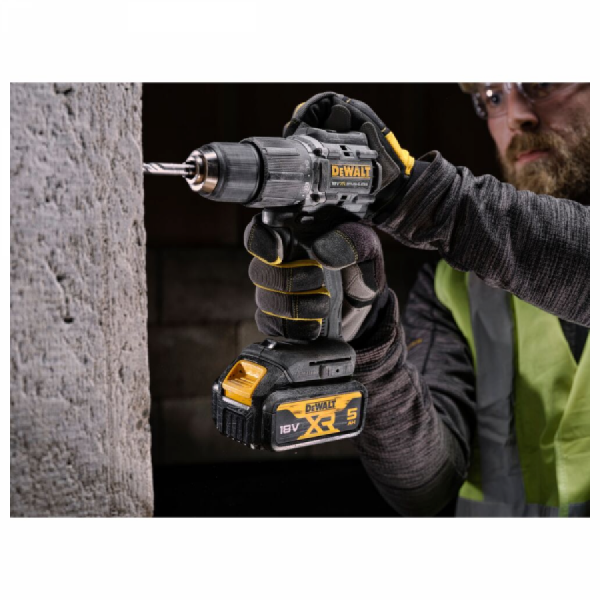 디바이스마트,수공구/전자공구/전동공구 > 전동/엔진공구 > 충전공구 > 충전드릴/햄머드릴,디월트,스페셜 리미티드 에디션 브러쉬리스 햄머드릴 드라이버 DCD100P2 배터리2개 (20V/5.0Ah),전압 20V MAX (18V) / 전류 5.0Ah X 2 / 무부하회전수 0-450/1,650 RPM / 분당타격수 0-7,650/28,050 BPM / 최대토크 68/26 Nm /무게 1.15Kg