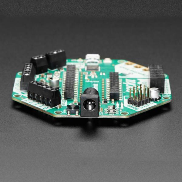 디바이스마트,MCU보드/전자키트 > 전원/신호/저장/응용 > 클럭제너레이터/기타,Adafruit,Adafruit CRICKIT FeatherWing for any Feather [ada-3343],로봇 보드 / seesaw로 구동 / 4 x 아날로그 또는 디지털 서보 제어, 정밀 16비트 타이머 포함 / 5V DC