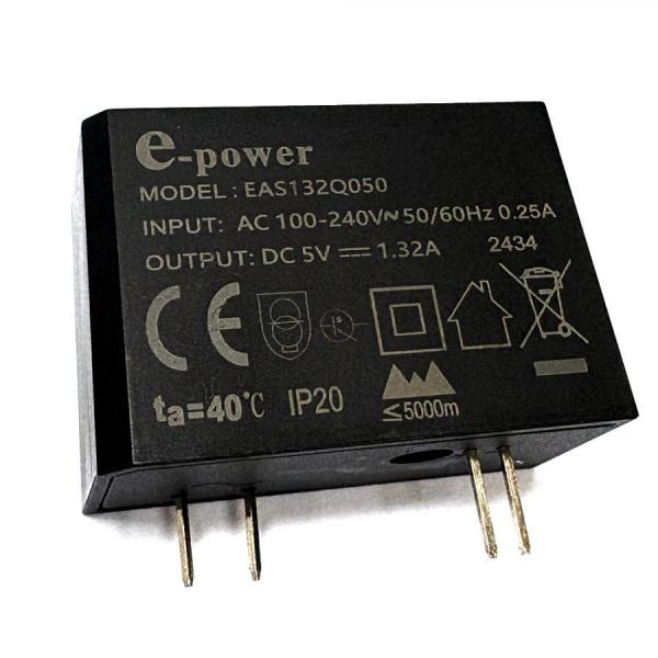 디바이스마트,전원/파워/배터리 > SMPS > On-Board 타입 > 1채널 (Single),WIZNET,EAS132Q050,This is a series of general purpose AC/DC adapters which convert 90Vac~264Vac to astabilized DC voltage of 5.0V with rated output current of 1.32A.