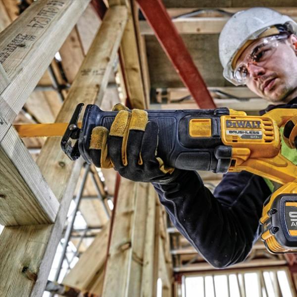 디바이스마트,수공구/전자공구/전동공구 > 전동/엔진공구 > 충전공구 > 충전원형톱/커터,디월트,브러쉬리스 충전 컷쏘 DCS389X2 배터리2개 (60V/3.0Ah),전압 60V MAX / 무부하속도 0-3,000 SPM / 스트로크 길이 26.8mm / 무게 3.5Kg 본체만