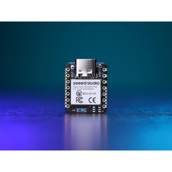 디바이스마트,오픈소스/코딩교육 > 파이썬/IoT 개발 보드 > Seeedstudio XIAO > XIAO 보드,Seeedstudio,Seeed Studio XIAO nRF52840 Plus [102010672],추가 GPIO로 확장성을 강화한 XIAO nRF52840 Plus 버전 / Nordic nRF52840 (BLE 5.0, NFC) 칩셋 탑재 / 9개의 GPIO를 추가하여 더 많은 센서와 액추에이터 연결 가능 / 배터리 충전 회로 내장, 초저전력 구동 / 활용: 고급 웨어러블, 다기능 BLE 컨트롤러, 복합 센서 네트워크