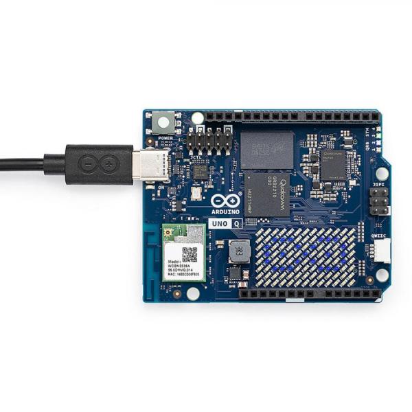 디바이스마트,오픈소스/코딩교육 > 아두이노 > 아두이노 정품 보드/쉴드/키트,아두이노,Arduino UNO Q (4GB),ABX00173 / 4GB 버전 / 리눅스와 아두이노의 만남, 듀얼 브레인 하이브리드 보드 / Qualcomm QRB2210(쿼드코어 MPU) + STM32U585(MCU) 탑재 / 리눅스 데비안 OS 및 Arduino App Lab 지원 / 4GB RAM, 32GB eMMC 내장 / Wi-Fi 5, BT 5.1, USB-C PD / 활용: AI 비전/음성, 고성능 로보틱스, 엣지 컴퓨팅